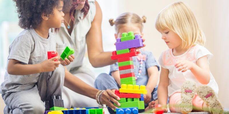 Lapsen motorinen kehitys: Ymmärrä, tue ja inspiroi